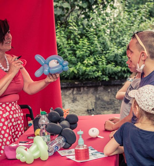 © Lilian Ginet
www.lilianginet.com
contact : lilian.ginet@gmail.com